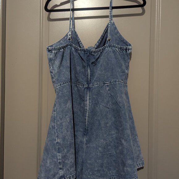 Women's Vintage Bowknot Spaghetti Strap Wide Leg Denim Romper - Picture 4 of 4